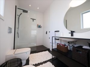 Local West Auckland Builders House Builds & Home Renovations